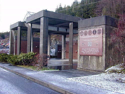 Veterans' Memorial by Rick Grams